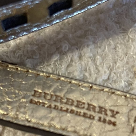 NWOT Burberry gold metallic belt Big size - Picture 5 of 6